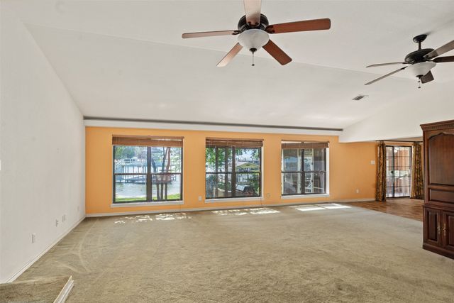156 King Arthur Road, Mabank, TX 75156