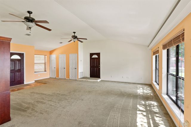 156 King Arthur Road, Mabank, TX 75156