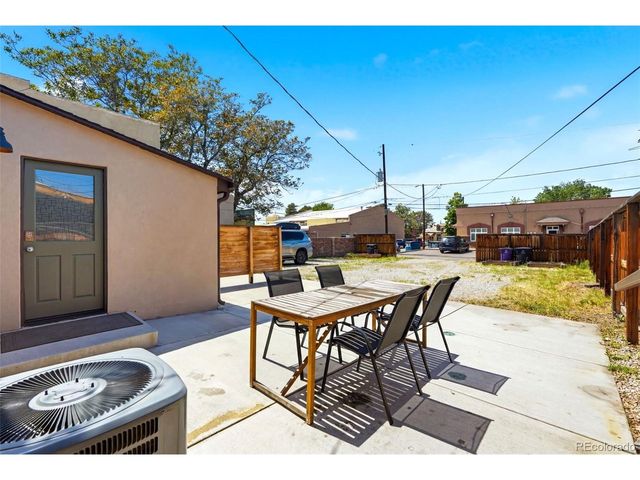2955 Champa St, Denver, CO 80205