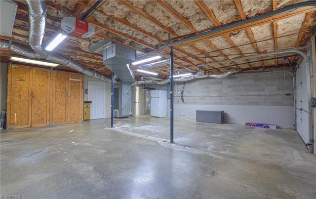 532 Henderson Drive, Clemmons, NC 27012