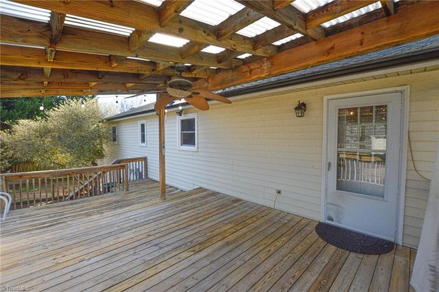 532 Henderson Drive, Clemmons, NC 27012