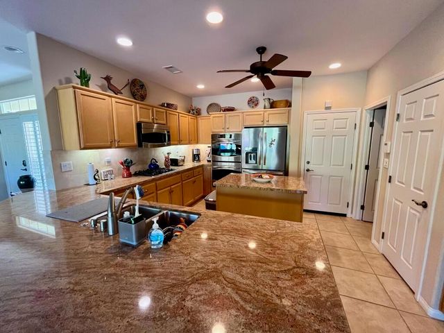 81407 Golden Poppy Way, La Quinta, CA 92253