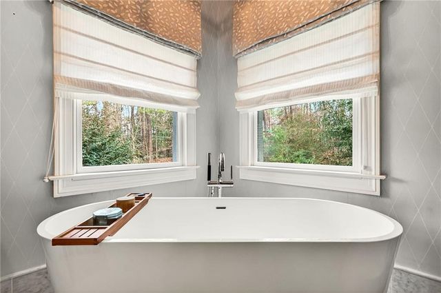 5759 Riverside Drive, Atlanta, GA 30327