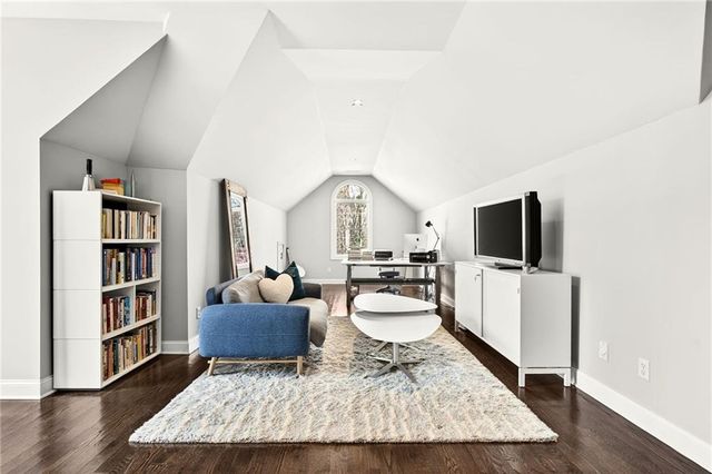 5759 Riverside Drive, Atlanta, GA 30327