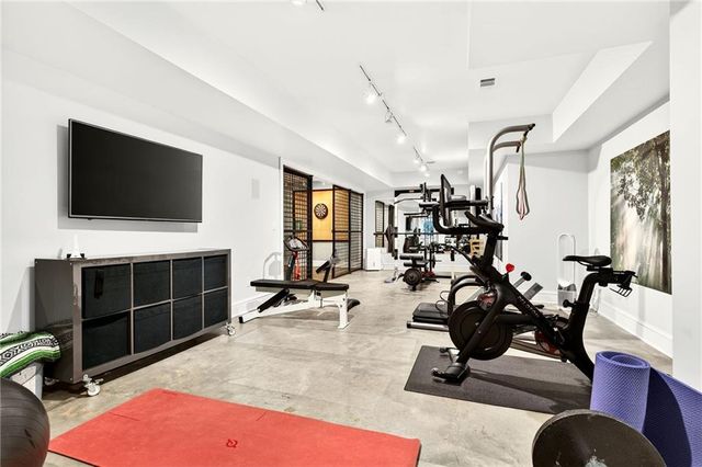 5759 Riverside Drive, Atlanta, GA 30327