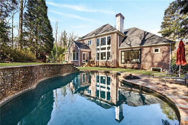 5759 Riverside Drive, Atlanta, GA 30327