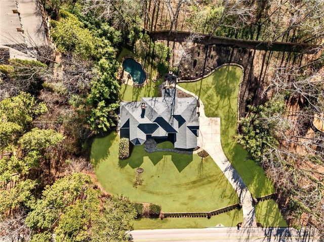 5759 Riverside Drive, Atlanta, GA 30327