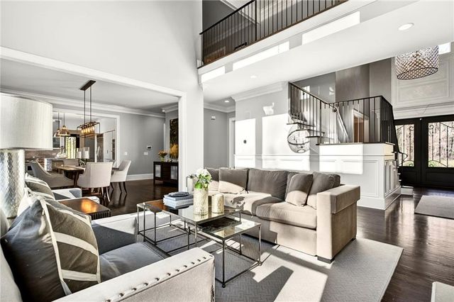 5759 Riverside Drive, Atlanta, GA 30327