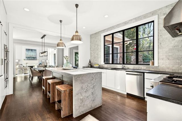 5759 Riverside Drive, Atlanta, GA 30327