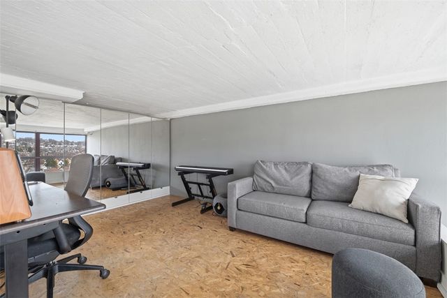 5850 Centre Ave 701, Shadyside, PA 15206