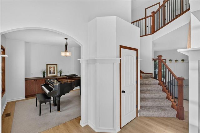 10909 Quail Avenue N, Champlin, MN 55316