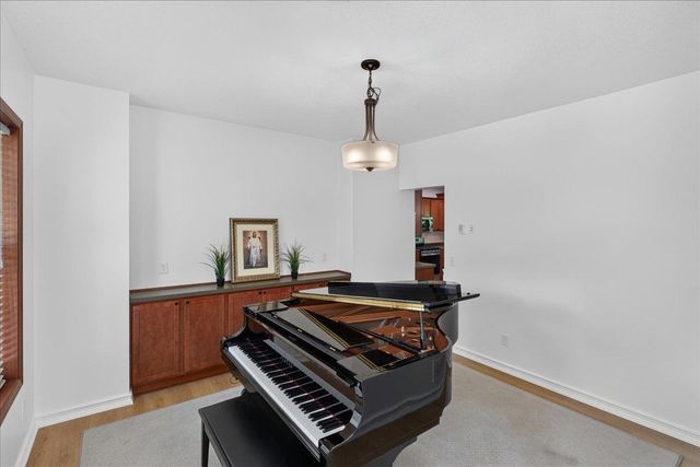 10909 Quail Avenue N, Champlin, MN 55316