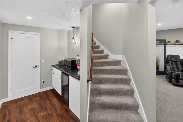 10909 Quail Avenue N, Champlin, MN 55316