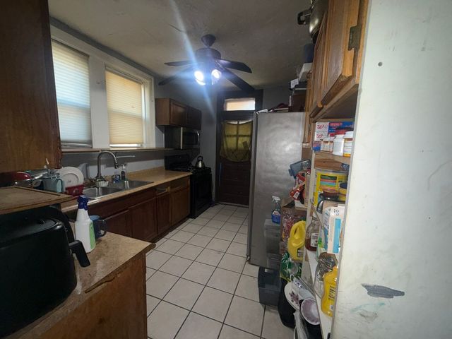 1637 N Sayre Avenue, Chicago, IL 60707