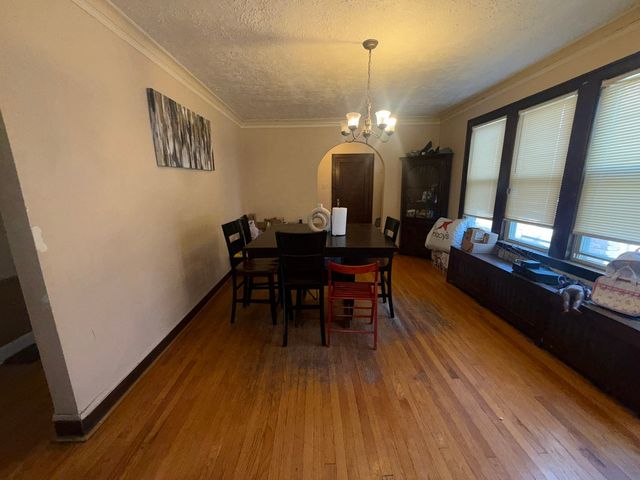1637 N Sayre Avenue, Chicago, IL 60707