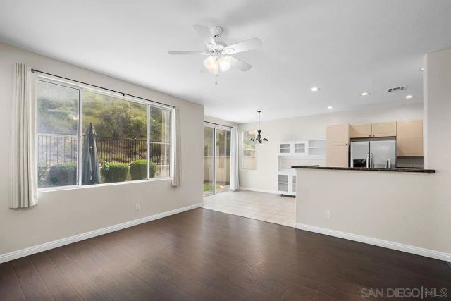 11237 Carmel Creek Rd 5, San Diego, CA 92130
