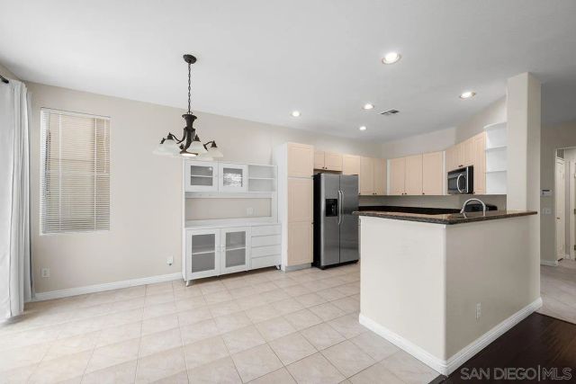 11237 Carmel Creek Rd 5, San Diego, CA 92130