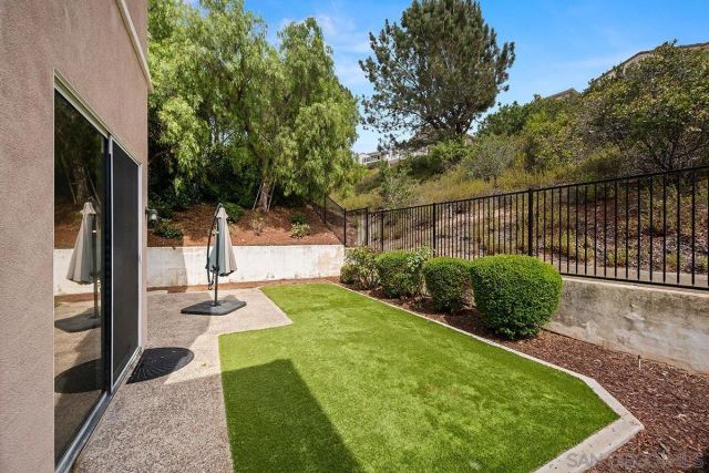 11237 Carmel Creek Rd 5, San Diego, CA 92130