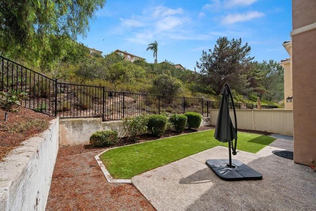 11237 Carmel Creek Rd 5, San Diego, CA 92130