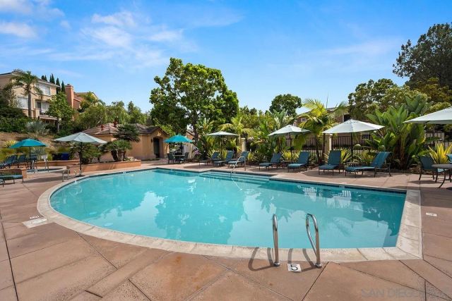 11237 Carmel Creek Rd 5, San Diego, CA 92130