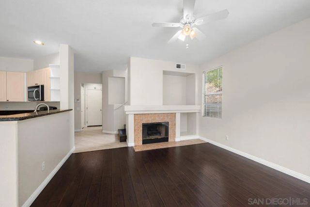 11237 Carmel Creek Rd 5, San Diego, CA 92130