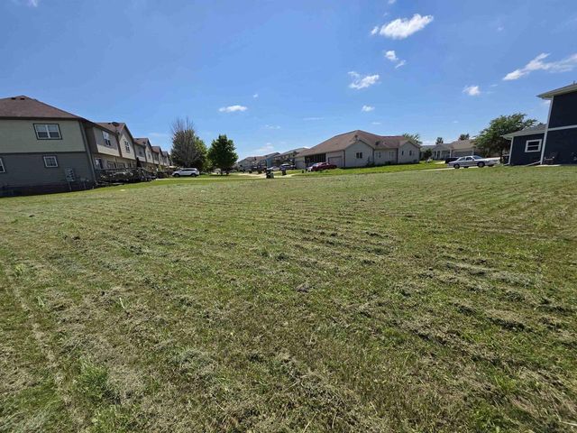 218 S City Station Drive, Sun Prairie, WI 53590