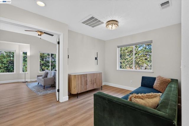 142 Blackstone Dr, Danville, CA 94506