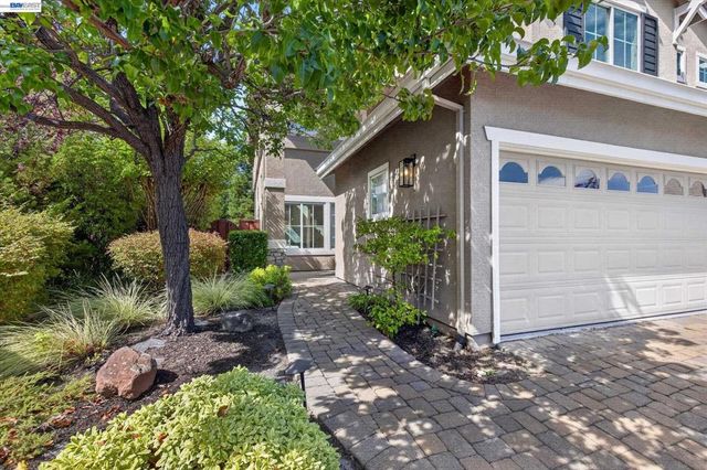142 Blackstone Dr, Danville, CA 94506