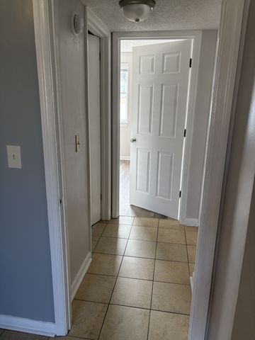 809 Brickmont Ct, Nashville, TN 37207