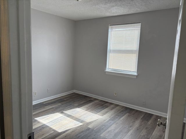 809 Brickmont Ct, Nashville, TN 37207