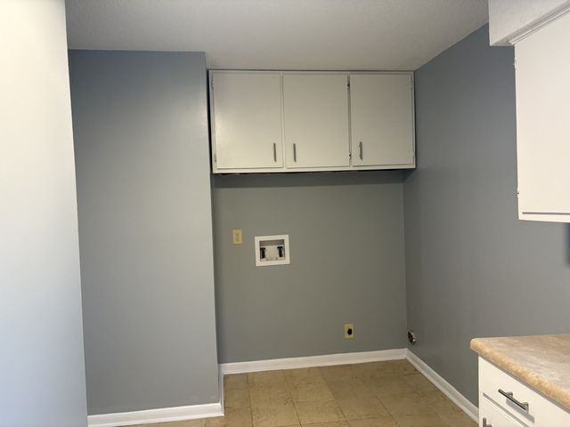 809 Brickmont Ct, Nashville, TN 37207