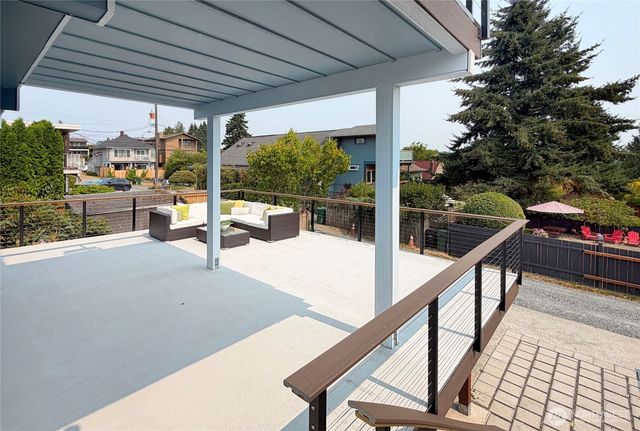 7008 Linden Avenue N, Seattle, WA 98103