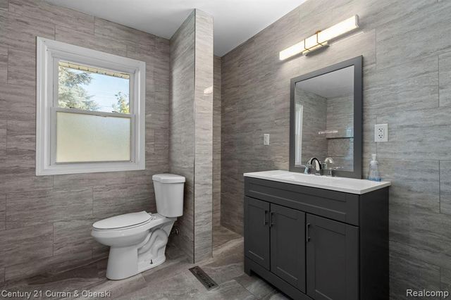 26980 James Avenue, Flat Rock, MI 48134