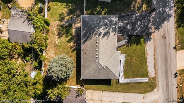 26980 James Avenue, Flat Rock, MI 48134