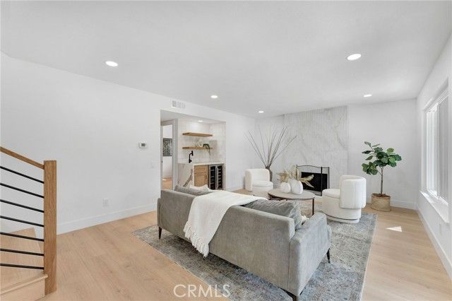 22592 Brookdale, Lake Forest (el Toro), CA 92630