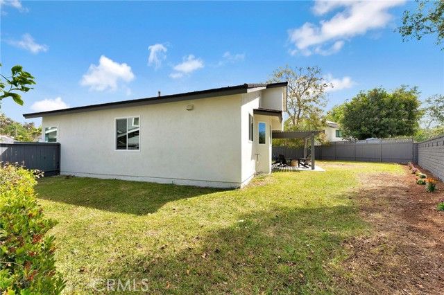 22592 Brookdale, Lake Forest (el Toro), CA 92630