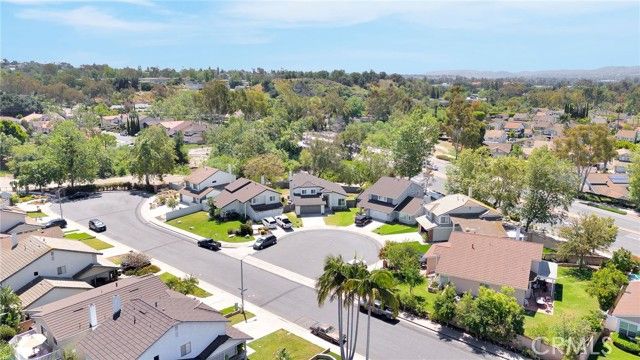 22592 Brookdale, Lake Forest (el Toro), CA 92630