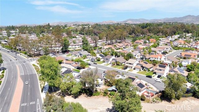 22592 Brookdale, Lake Forest (el Toro), CA 92630