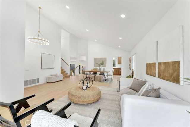 22592 Brookdale, Lake Forest (el Toro), CA 92630