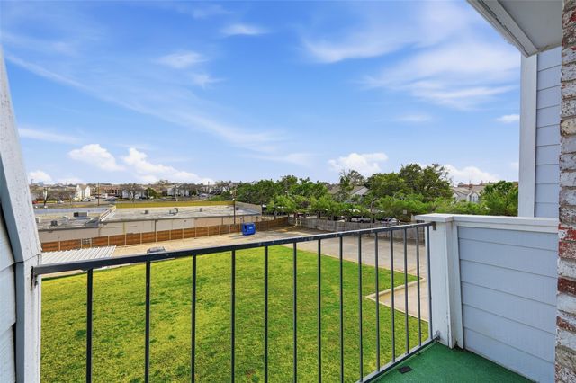 3410 W Country Club Drive 293, Irving, TX 75035