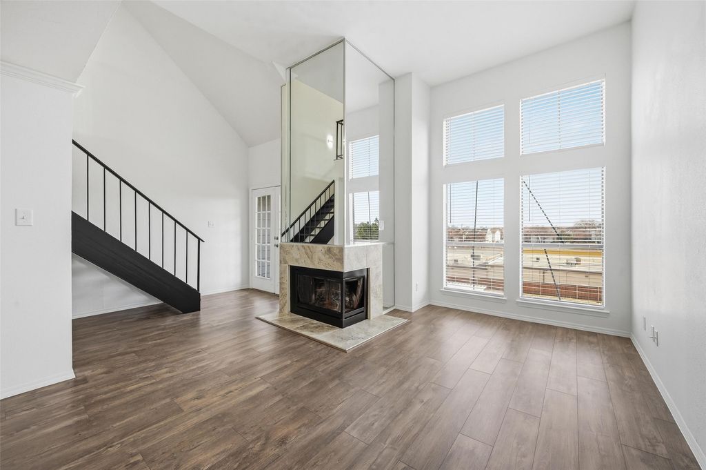 3410 W Country Club Drive 293, Irving, TX 75035