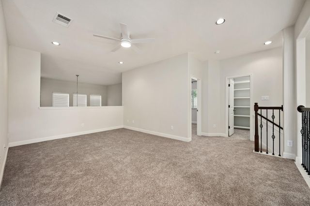 8620 Alophia DR, Austin, TX 78739