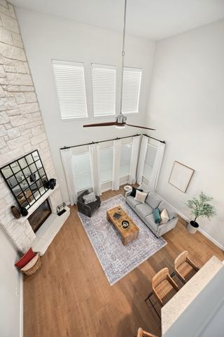 8620 Alophia DR, Austin, TX 78739