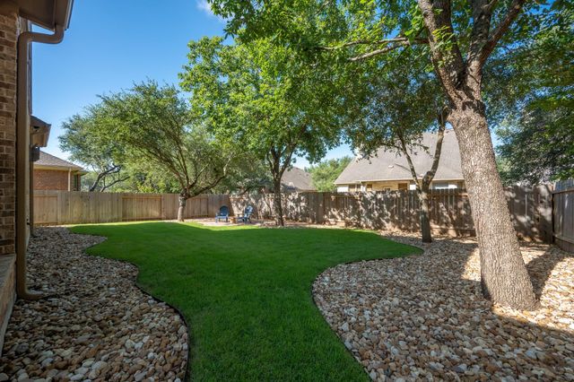 8620 Alophia DR, Austin, TX 78739
