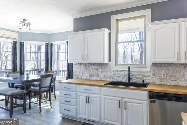 652 Frank Black Road, Cleveland, GA 30528