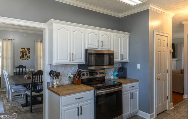 652 Frank Black Road, Cleveland, GA 30528