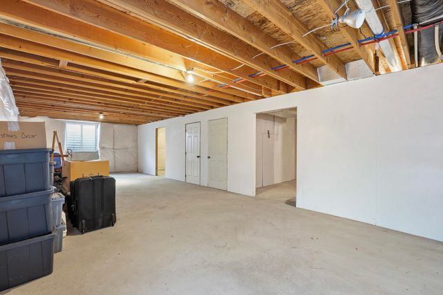 6261 Jenna Dr, Nine Mile Falls, WA 99026