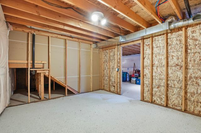 6261 Jenna Dr, Nine Mile Falls, WA 99026