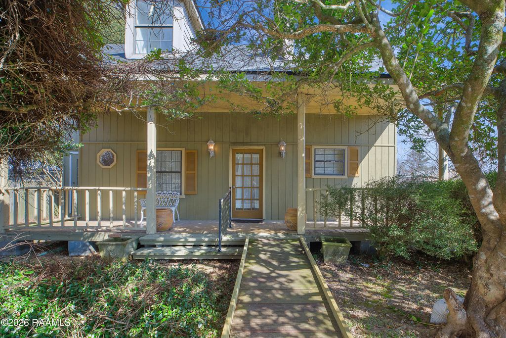 708 Patrick Drive, Broussard, LA 70518