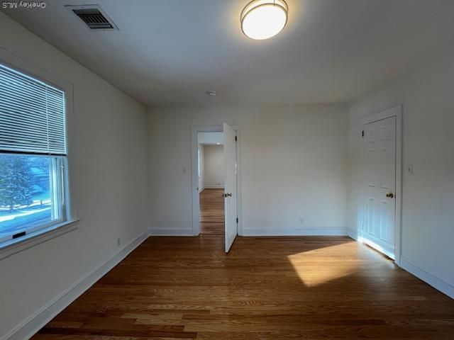 8 Dunes Lane B- Second Floor, Port Washington, NY 11050